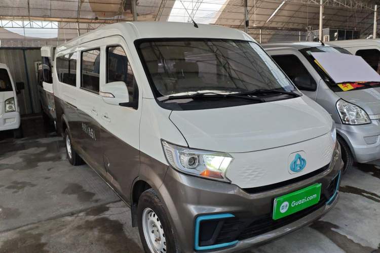 Used CHANGAN KUAYUE Xing V7 EV 2024 239 km Range Passenger Version Flagship Edition 6 Seats Front Right 45 Deg