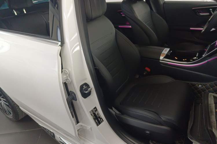 Used Mercedes-Benz C-Class 2024 Restyled C-Class 260 L Sport Edition Right Front Seat