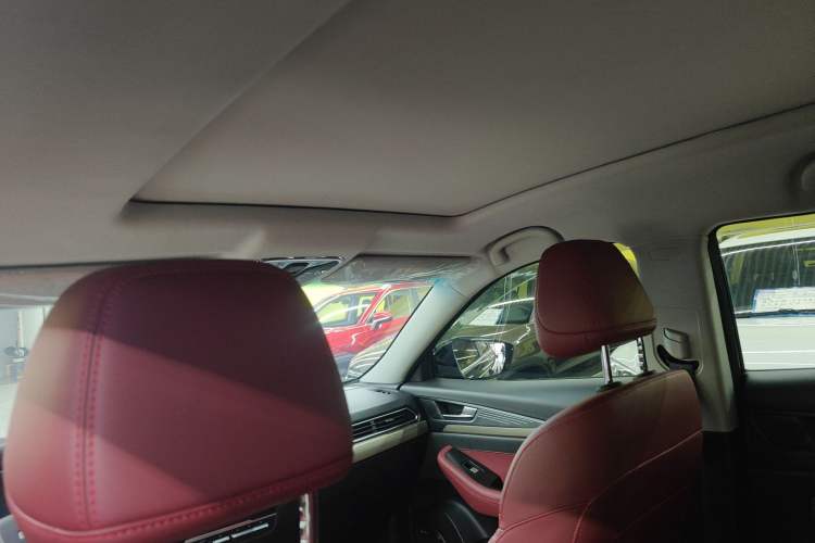 Used JETOUR X70 2025 1.5T Manual Overdrive Version 5 Seats
