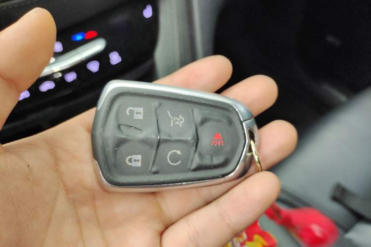 Used Cadillac XT5 2018 25T Luxury Model
