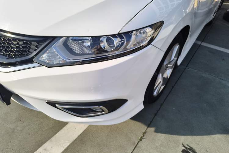 Used Honda Jade 2013 1.8L automatic Comfort version 5 seats
