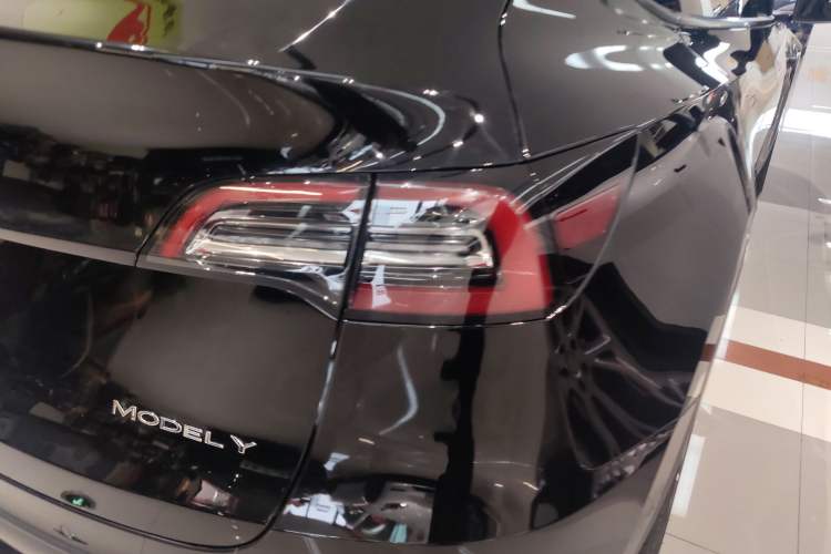 Used Tesla Model Y 2022 Rear-Wheel-Drive Version
