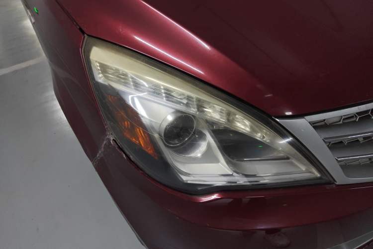 Used BAIC Weiwang M20 2014 1.5L practical type BJ415A Right Front Headlight