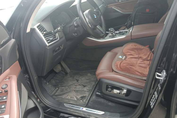 Used BMW X5 2022 xDrive40i Luxury Edition M Sport Package
