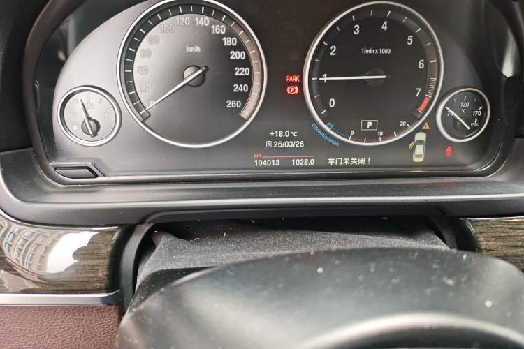 Used BMW 5 Series 2014 525Li Luxury Design Package