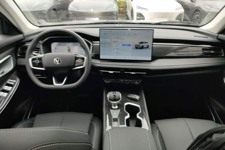 Used Changan CS75 2026 Model PRO 1.5T DCT Prestige 7-Seater