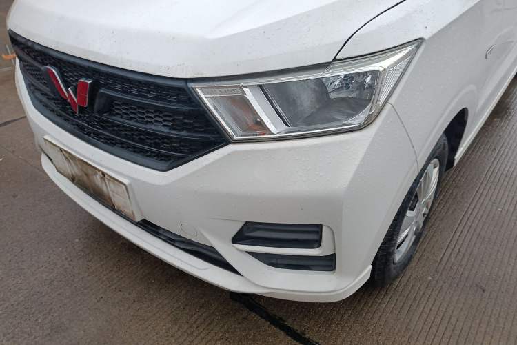 Used Wuling Hongguang 2019 1.5L S Basic Version China VI Standard LAR