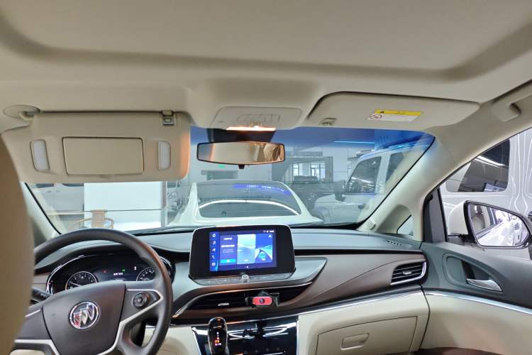 Used Buick GL8 2023 Land Executive Class Comfort Model
