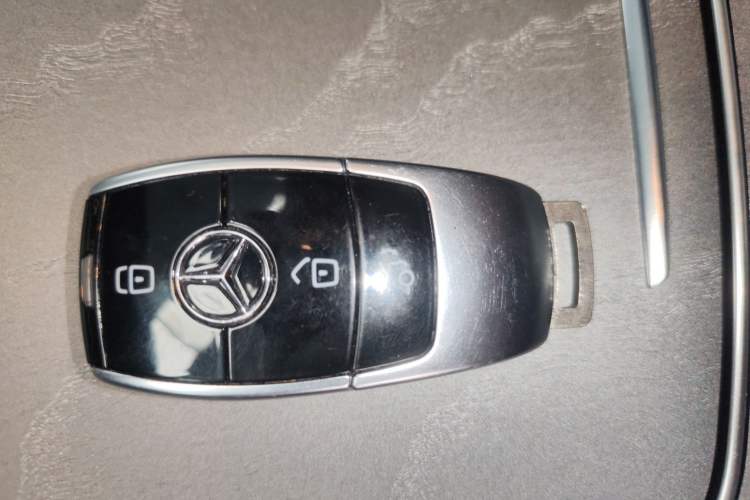 Used Mercedes-Benz E-Class 2021 Restyled E 300 L Sporty and Stylish Edition
