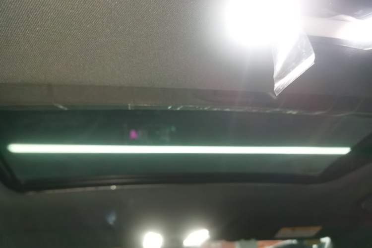 Used Changan UNI-V iDD 2023 Zhidian iDD 1.5T 113km Smart & Fun Version (Rapid Edition)
