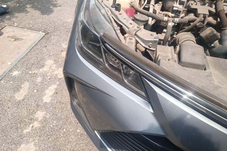 Used Toyota Corolla 2021 Dual-Motor 1.8L E-CVT Elite Edition Right Front Headlight