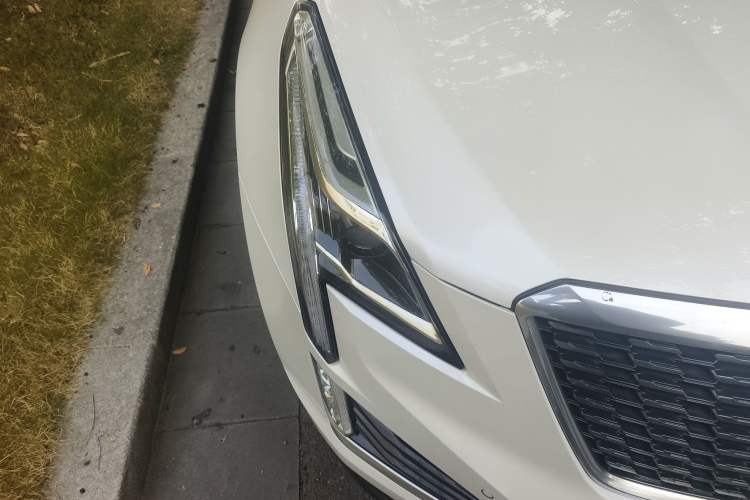 Used Cadillac XT5 2020 28T Four-Wheel Drive Luxury Version