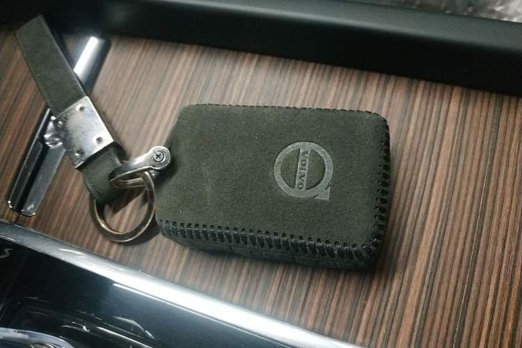 Used Volvo XC60 2022 B5 4x4 Smart Luxury Edition