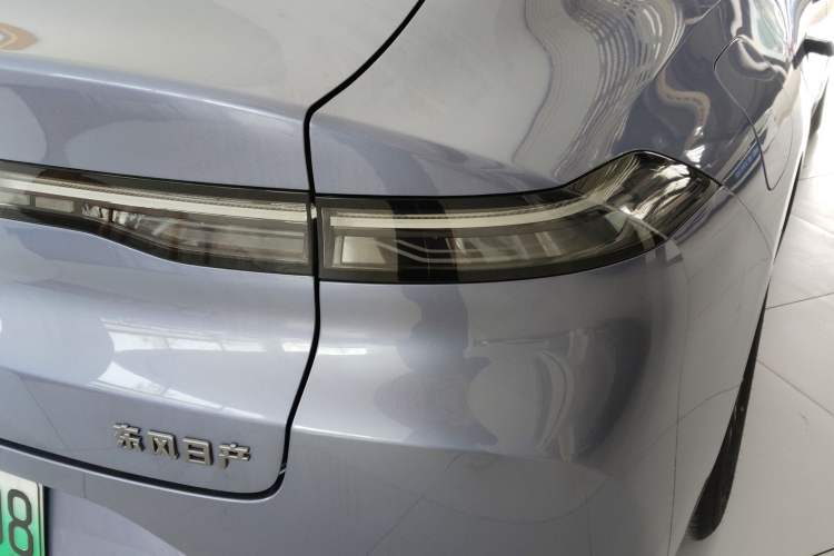 Used Nissan N6 2026 Model 180 Max Right Rear Taillight