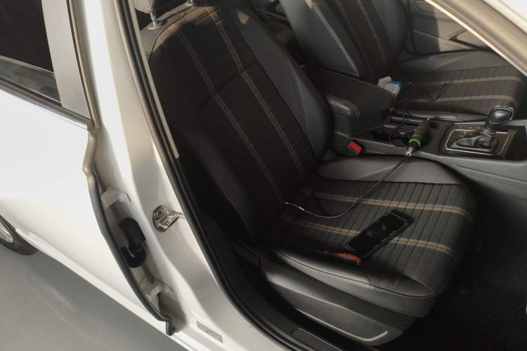 Used Volkswagen Lavida 2021 280TSI DSG Comfort Edition Right Front Seat