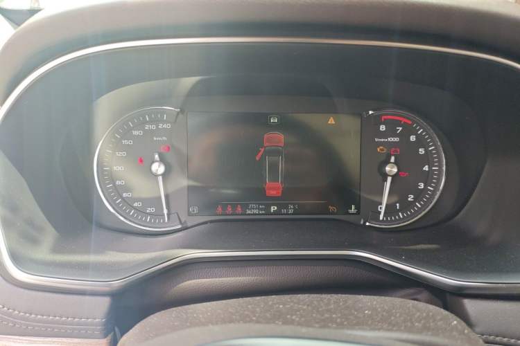 Used Roewe RX8 2019 30T Smart Connectivity Two-Wheel Drive Supreme Flagship Edition