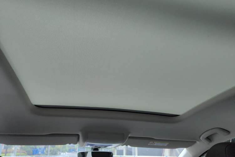 Used Volkswagen Viloran 2020 330TSI Luxury Edition
