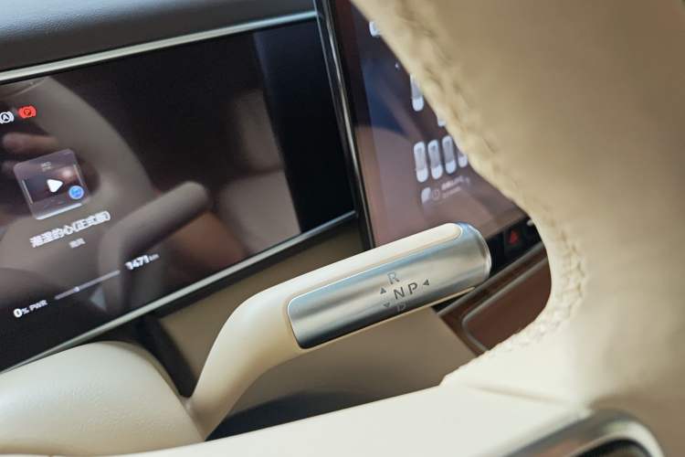 Used Hima AITO M7 2026 Model Range-Extending Ultra All-Wheel Drive 5-Seater Version
