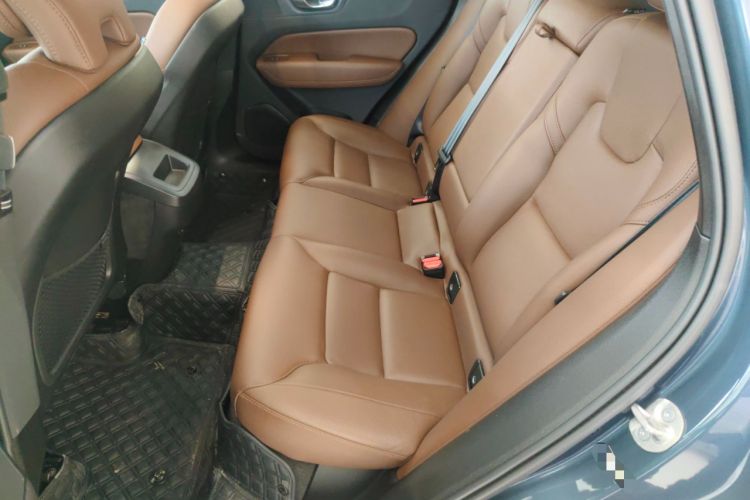 Used Volvo XC60 2025 B5 4x4 Smart Luxury Edition Left Rear Seat
