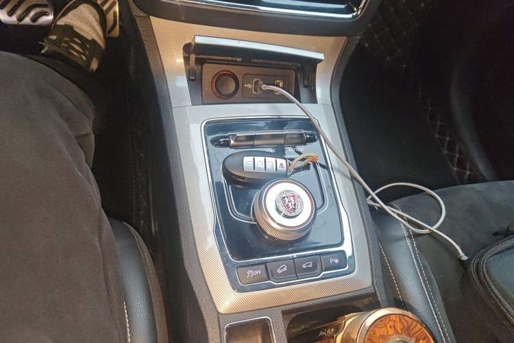 Used Roewe RX5 New Energy 2017 ERX5 EV400 Electric Internet Supreme Edition Gear Lever