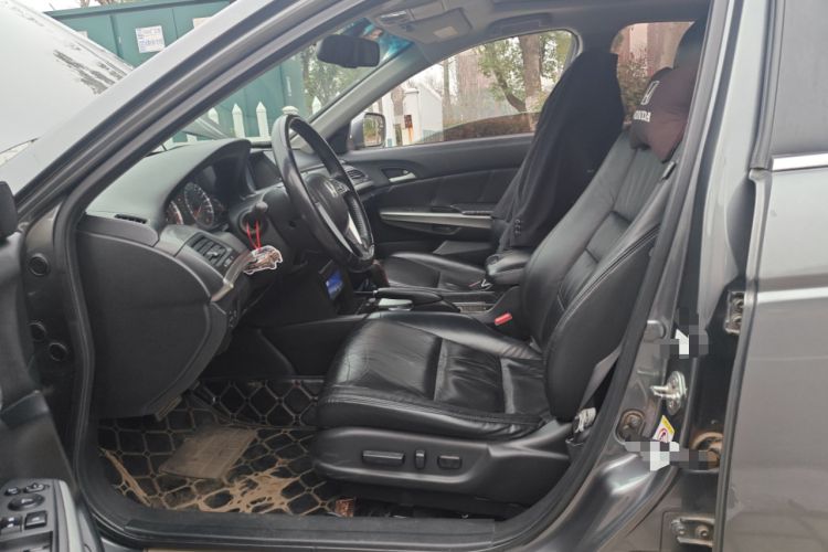 Used Honda Accord 2012 2.4L SE
