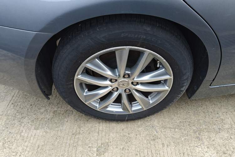 Used Infiniti Q50 2014 2.0T Luxury Edition Exterior 5