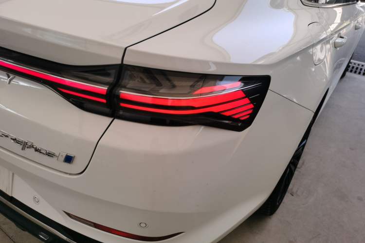 Used Geely Auto Preface 2024 Zhiqing 1.5TD Galaxy Edition Right Rear Taillight