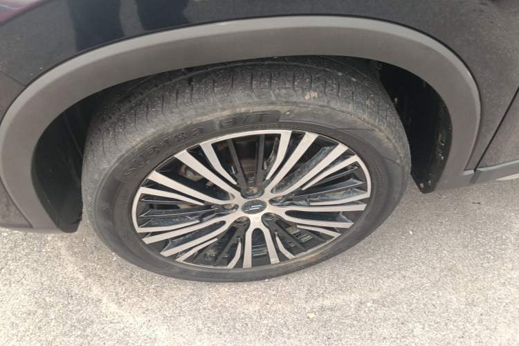 Used CHANGAN OSHAN X7 2020 1.5T Automatic Luxury Version Left Front Wheel Hub