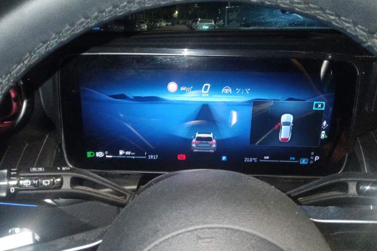 Used Mercedes-Benz GLC 2023 GLC 300 L 4MATIC Luxury 7-Seater