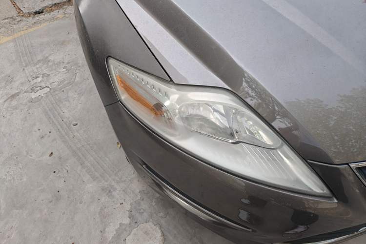 Used Ford Mondeo 2013 2.3L Fashion Edition Right Front Headlight