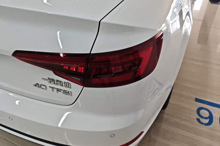 Used Audi A4L 2018 30th Anniversary Edition 40 TFSI Sport Edition Right Rear Taillight