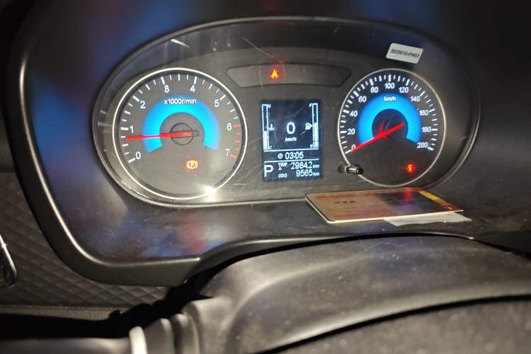 Used Dongfeng Fengon 370 2017 1.5L CVT Fashion Edition 7-Seater
