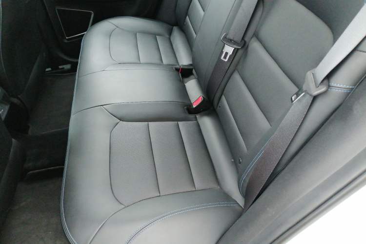 Used Livan Maple 60s 2022 Easy-to-Replace Version Lithium Iron Phosphate
