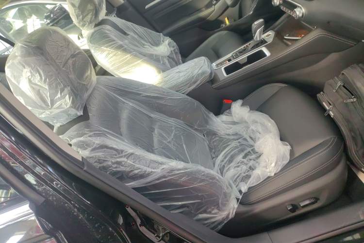 Used Nissan Teana 2025 Model 2.0L XL-TLS Enjoyment Edition
