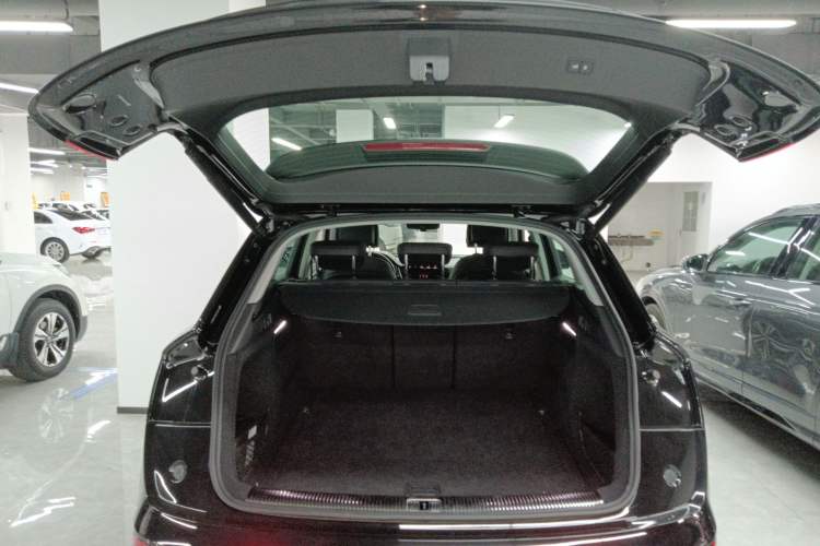 Used Audi Q5L 2022 Updated Version 40T Luxury Elegant Edition
