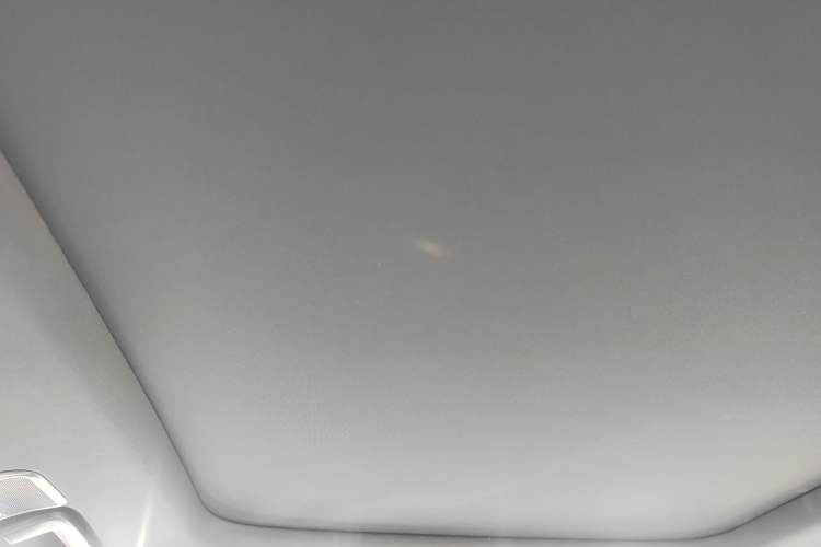 Used Lynk & Co 08 EM-P 2025 220 km All-Wheel-Drive Performance Halo Headliner