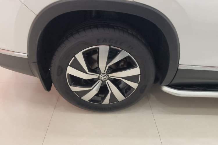 Used Volkswagen Tayron 2021 330TSI Two-Wheel Drive 30th Anniversary Edition
