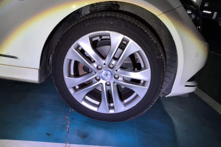 Used Mercedes-Benz C-Class 2011 C 200 CGI Fashion Model