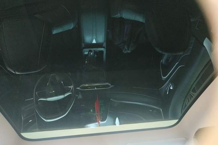 Used Venucia V 2021 260T Idol Edition
