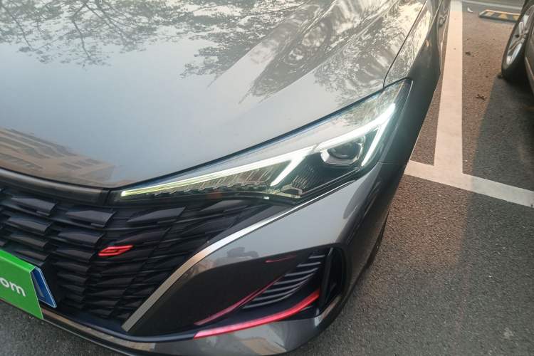 Used CHANGAN Eado 2023 Changan Edition PLUS Blue Whale NE 1.4T GDI DCT Prestige Version Left Front Headlight