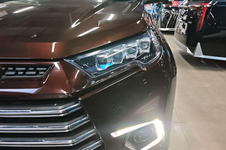 Used JMC Yuhu 9 2019 2.0T Automatic Gasoline 4x4 Comfort Edition