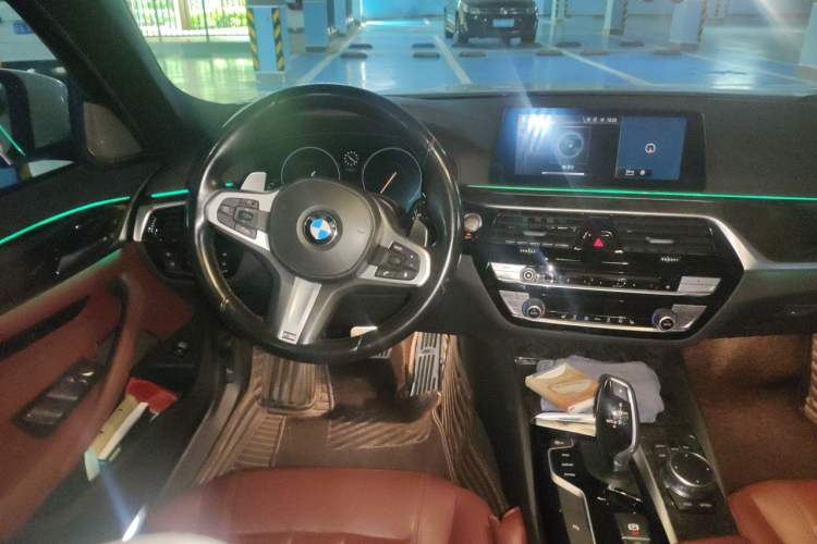 Used BMW 5 Series 2019 530Li Leading Model M Sport Package
