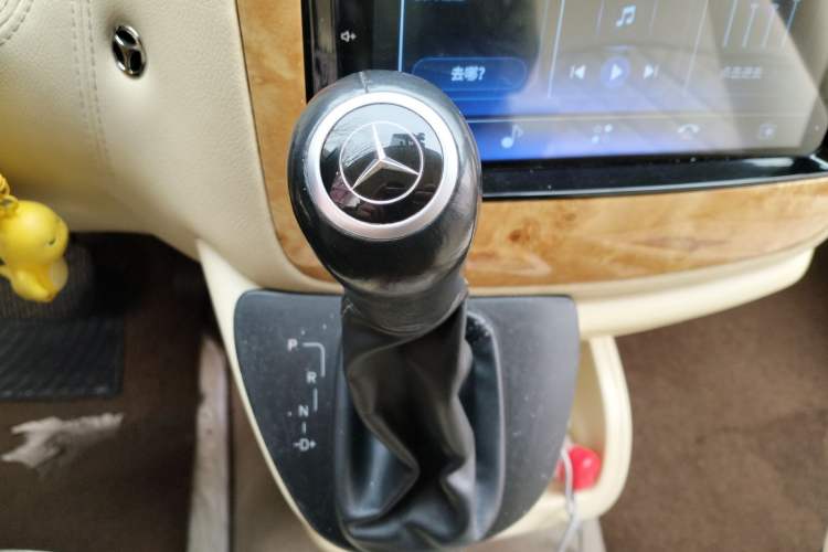 Used Mercedes-Benz Viano 2013 3.0L Hospitality Edition