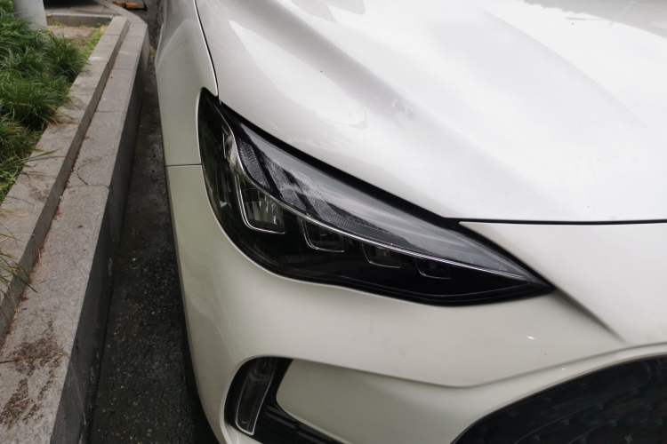 Used MG Pilot 2021 300TGI Automatic Two-Wheel Drive Fuel-Efficient Luxury Edition
