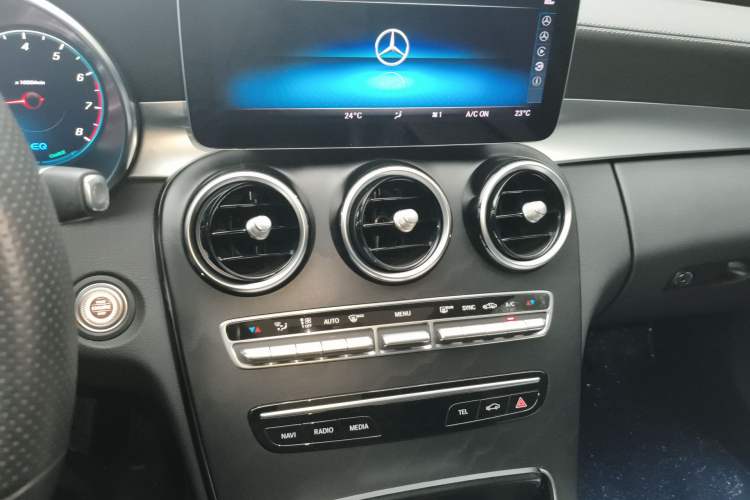 Used Mercedes-Benz C-Class 2021 C 260 L Sport Edition Audio And AC Panel