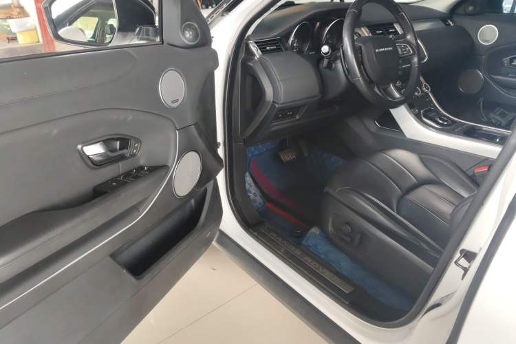 Used Land Rover Range Evoque 2018 240 PS SE Smart Brilliance Edition