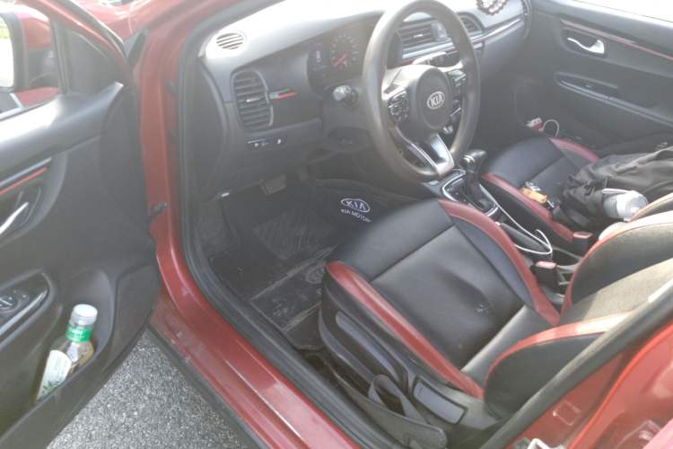 Used Kia KX Cross 2017 1.4L AT GLS