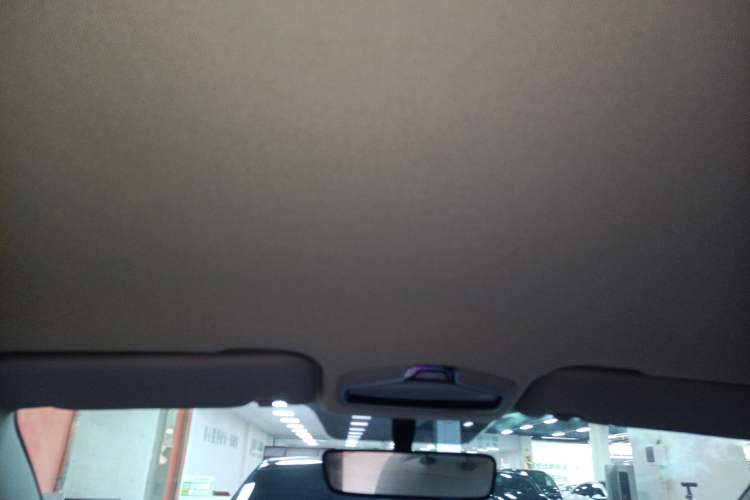 Used Geometry E Firefly 2024 301km Flowing Light