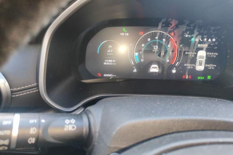 Used Wey VV6 2021 2.0T Two-Wheel Drive Smart Plus