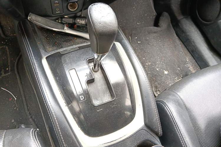 Used Nissan X-Trail 2015 2.0L CVT Comfort MAX Edition 2WD
